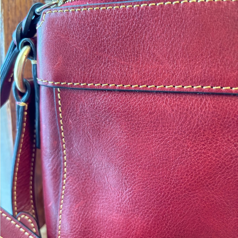 Dooney & Bourke Red Leather Crossbody Bag Florentine medium hobo bag - Picture 6 of 8